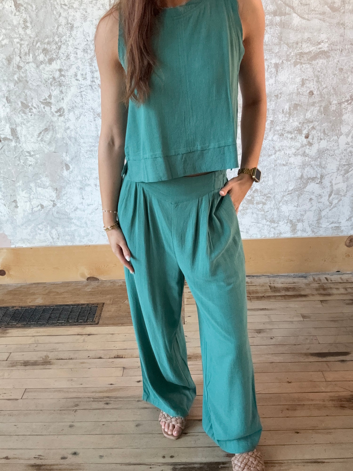 Solid Woven Linen Sleeveless Top & Pants Set