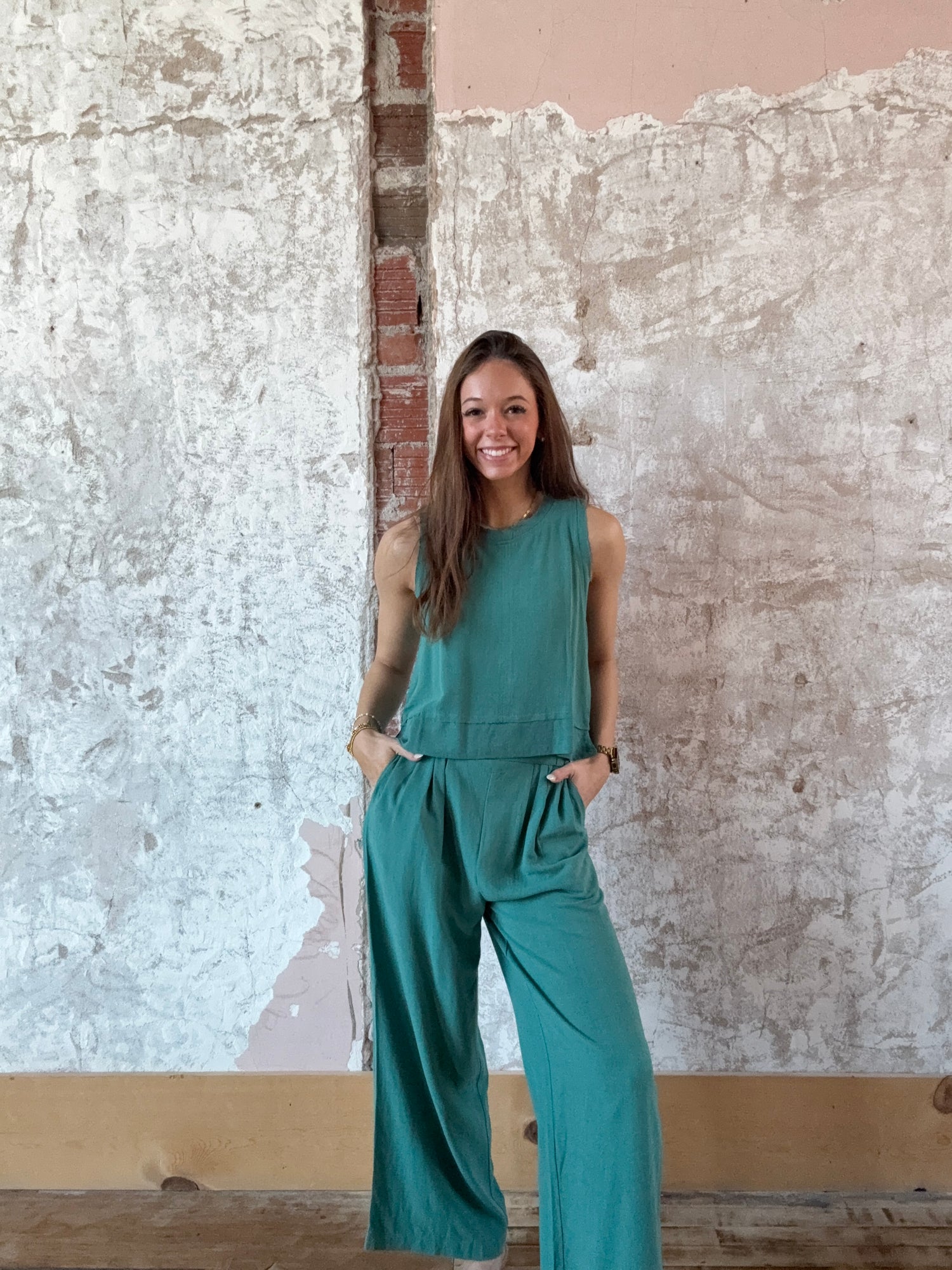 Solid Woven Linen Sleeveless Top & Pants Set