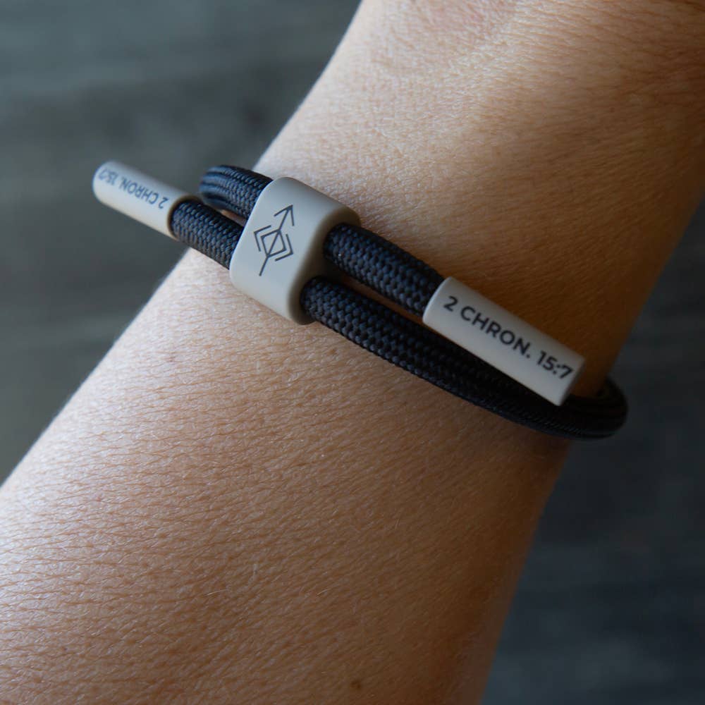 Don't Give Up Christian Cord Bracelet