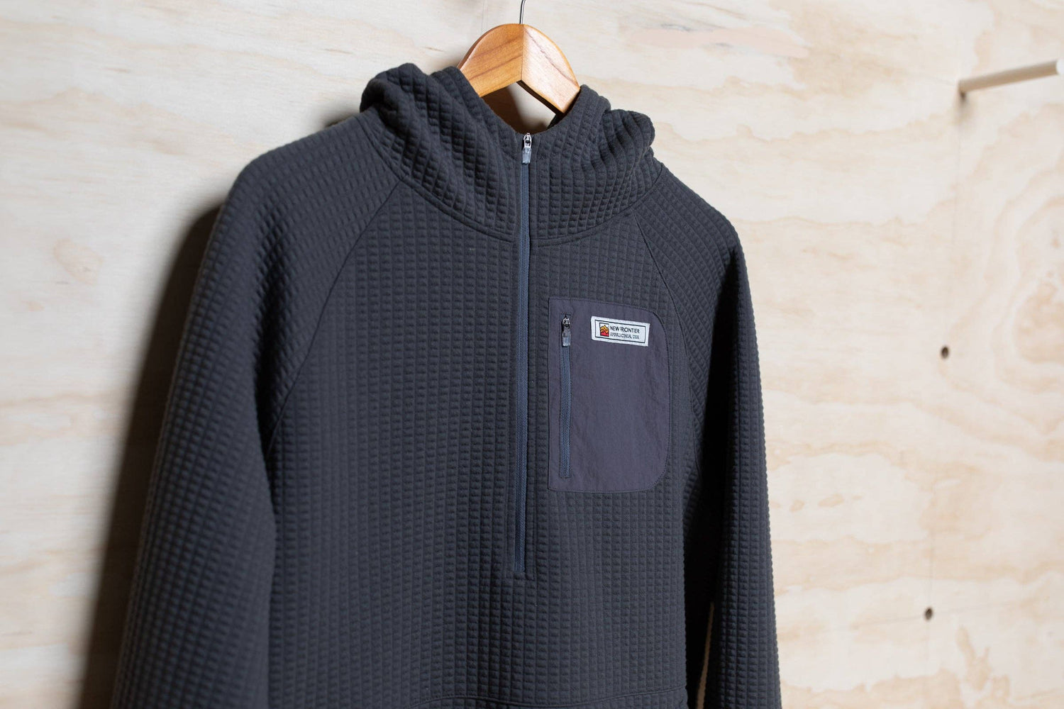 Men's Waffle Tech Hoodie - Carbon