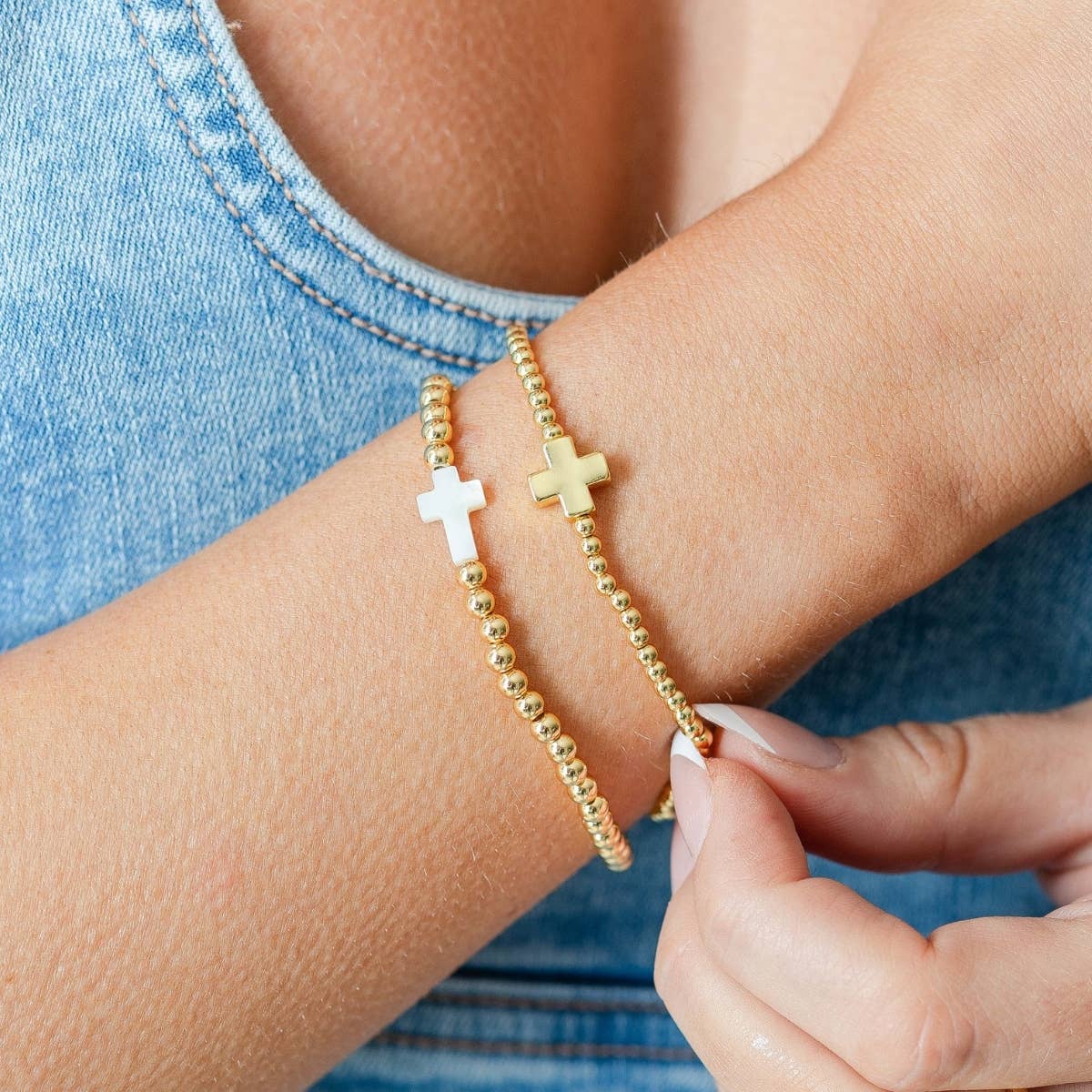Beaded Stretch Bracelet with Single Gold Cross