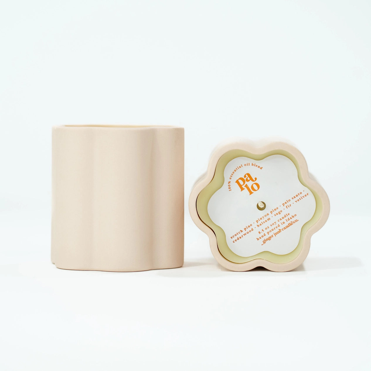 Ceramic Daisy 100% Essential Oil Soy Candle