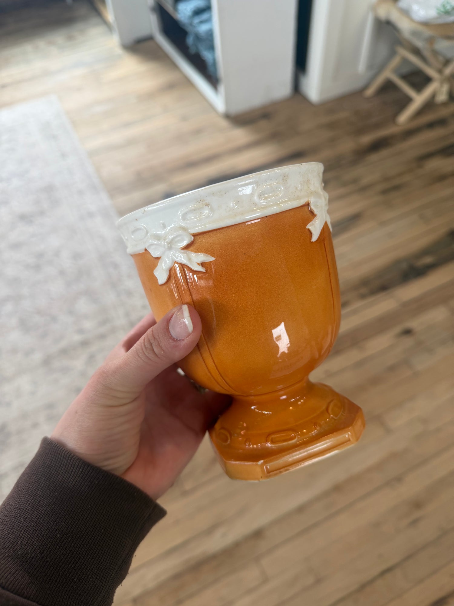 VINTAGE // Brown Bow Planter