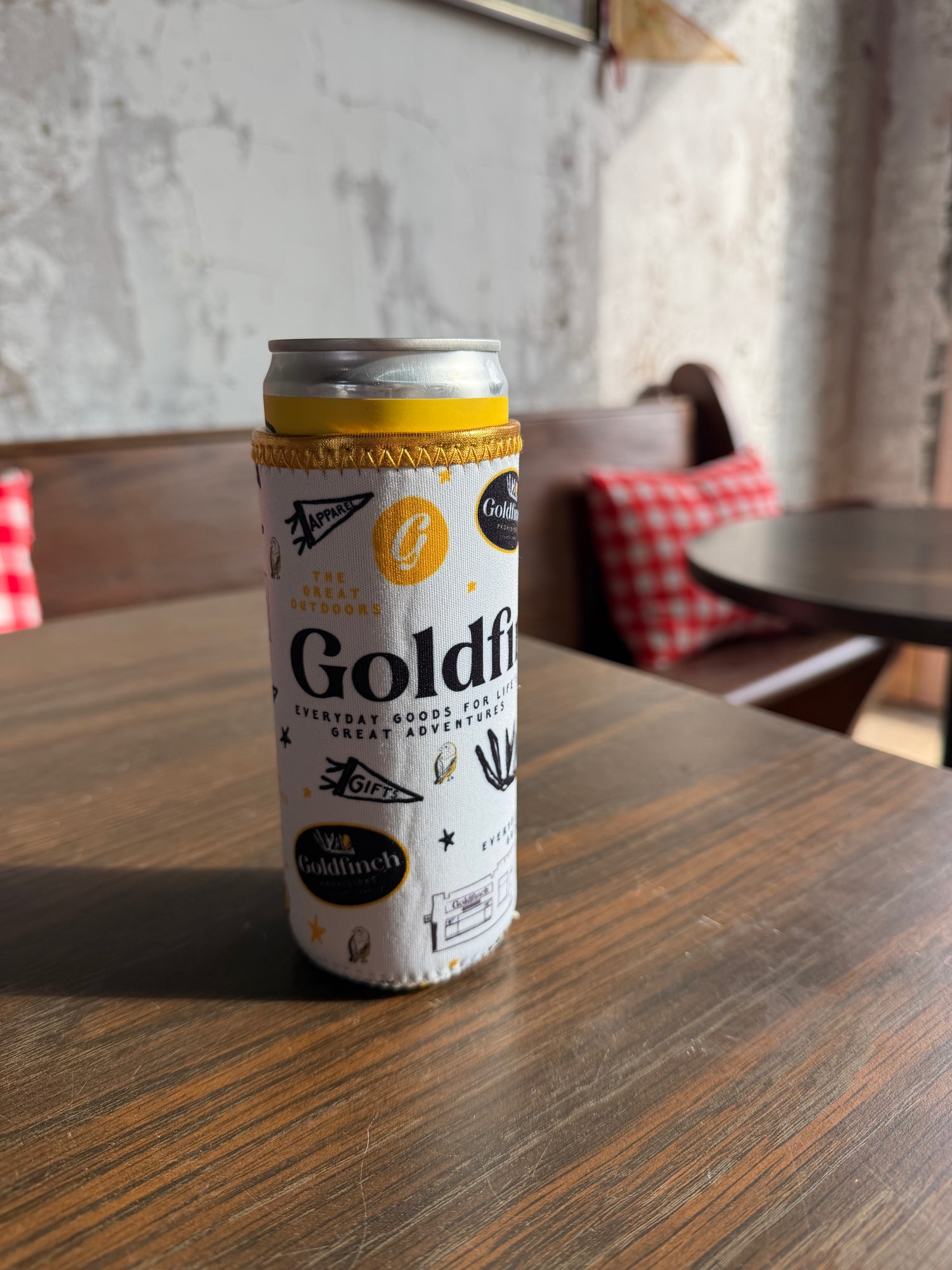 12 oz. Goldfinch Drink Sleeve