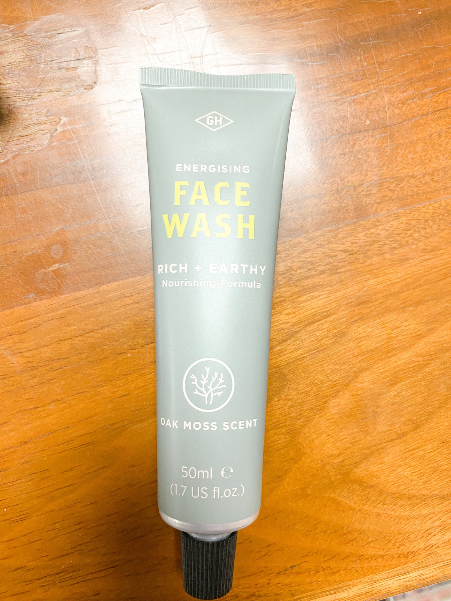 Energizing Face Wash