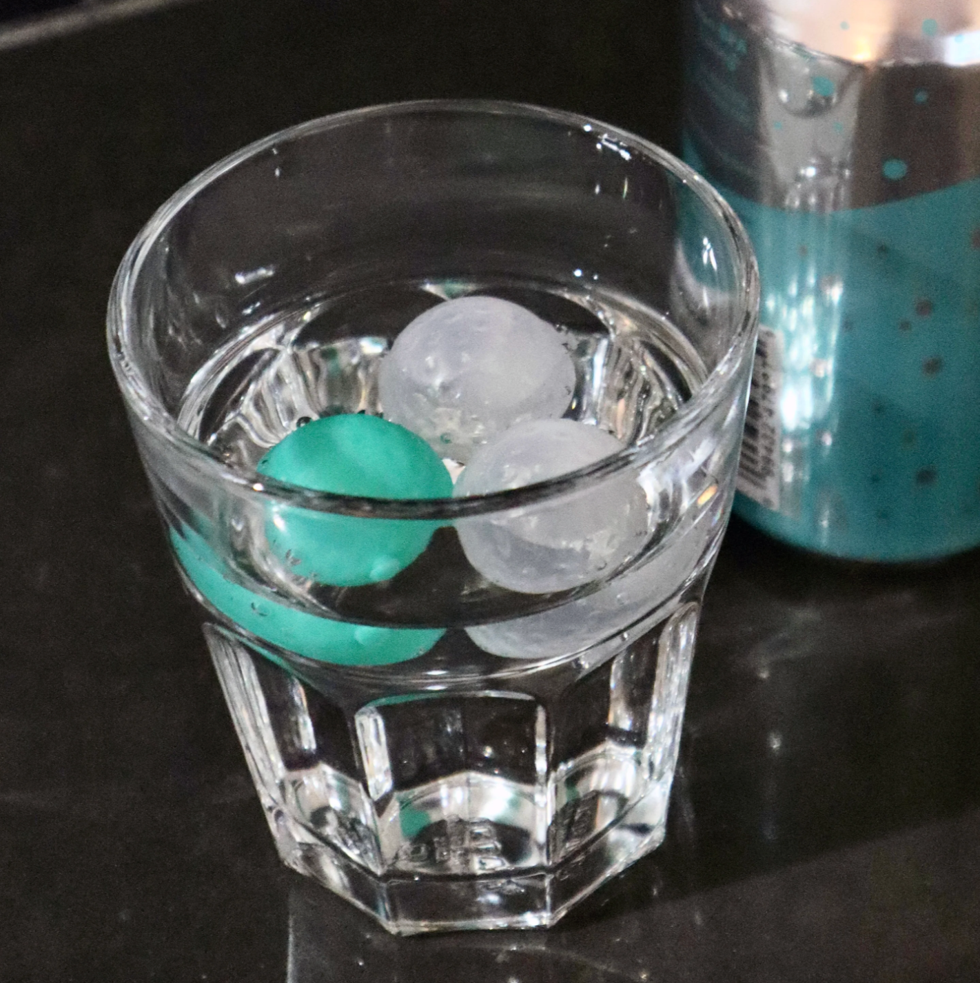 Reusable Golf Ball Ice Cubes - 24 Pack