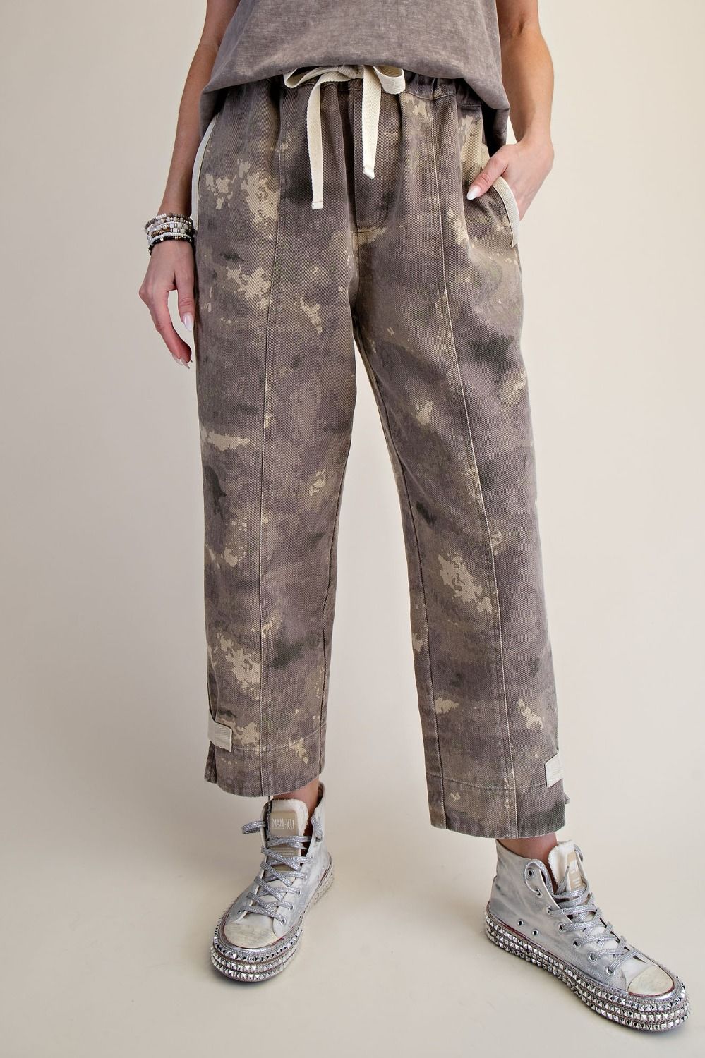Camouflage Print Washed Pants